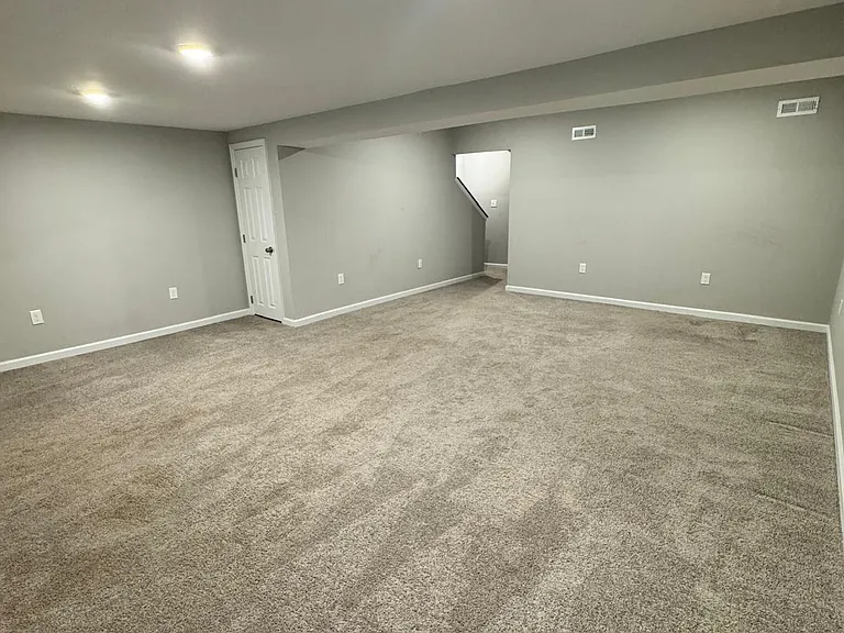 19 Romanoff Ct — Photo 14