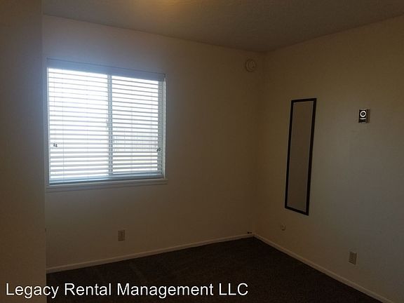 5th image of 364 W 1st N APT 2