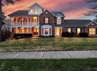 7245 Christopher Dr, Saint Louis, MO 63129