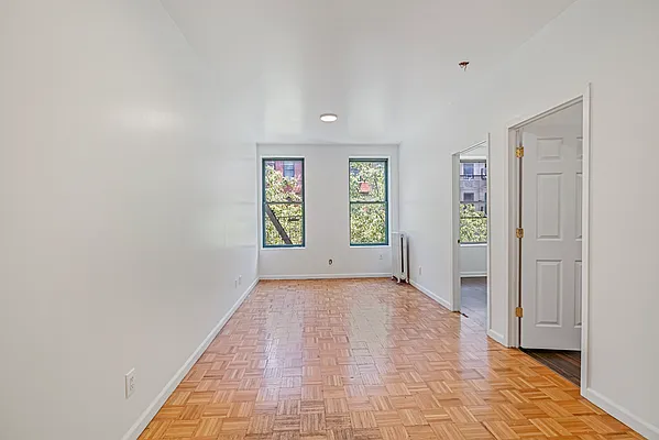 Rented by Julianna Realty Corp | media 11