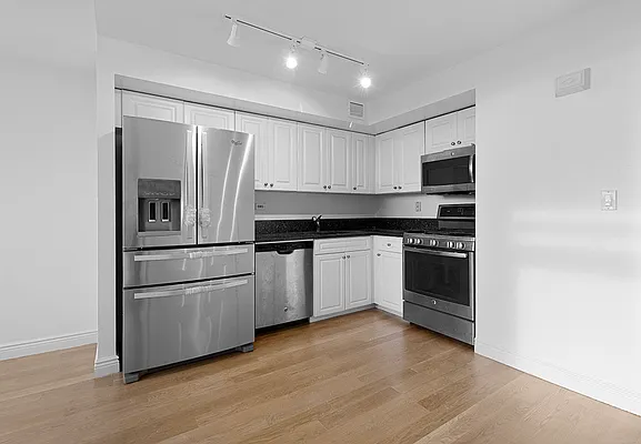 Rented by Mirador Real Estate | media 4