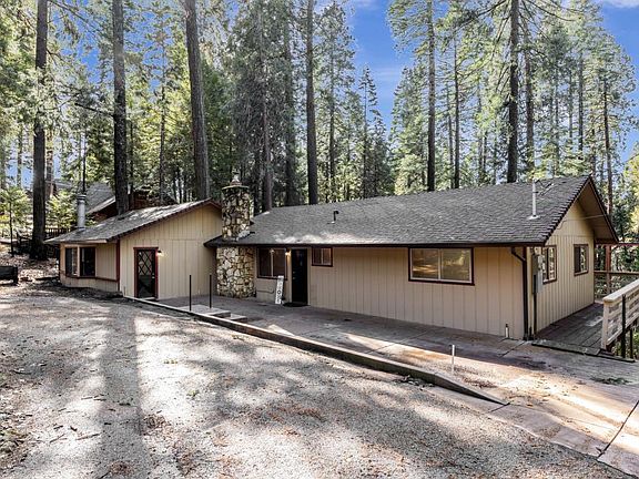 3rd image of 2900 Shady Ln