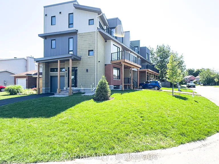 25 Fair Oaks Cres #E — Photo 2
