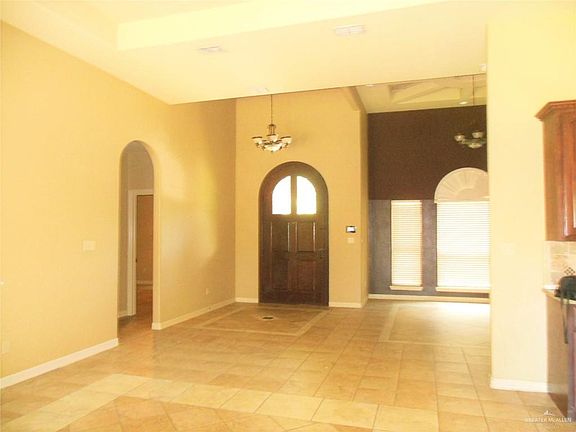 2nd image of 1305 W. Regal Drive