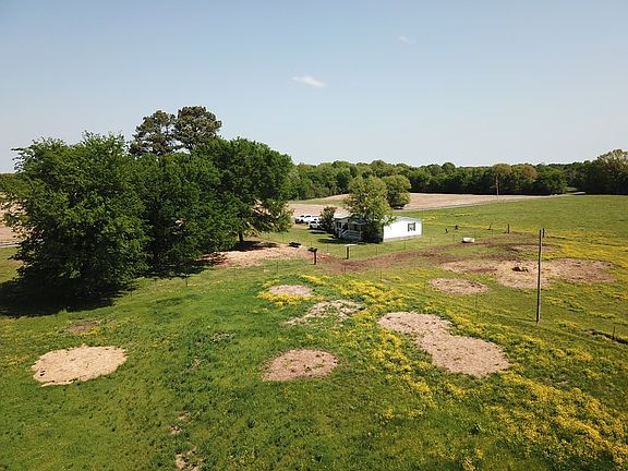 3rd image of 4000 Clayton Town Rd