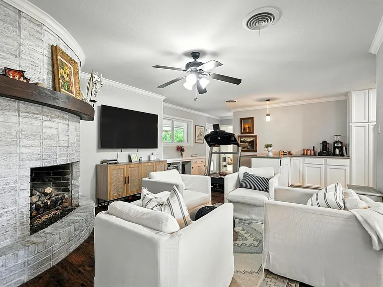 3026 Ventura Dr — Photo 16