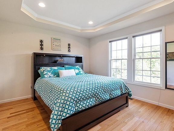 5th image of 83 Kendall Ct