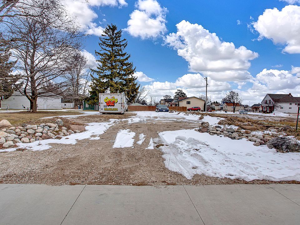 2nd image of N 15th St