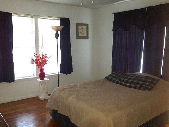 4th image of 520 Jasmine St