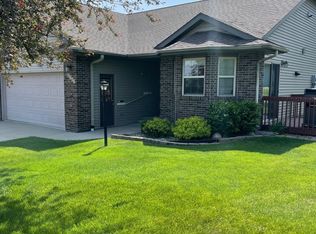 2303 Edgebrook Dr, Marshalltown, IA 50158