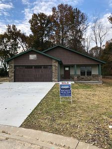 318 N Whitney Ln, Marion, IL, 62959