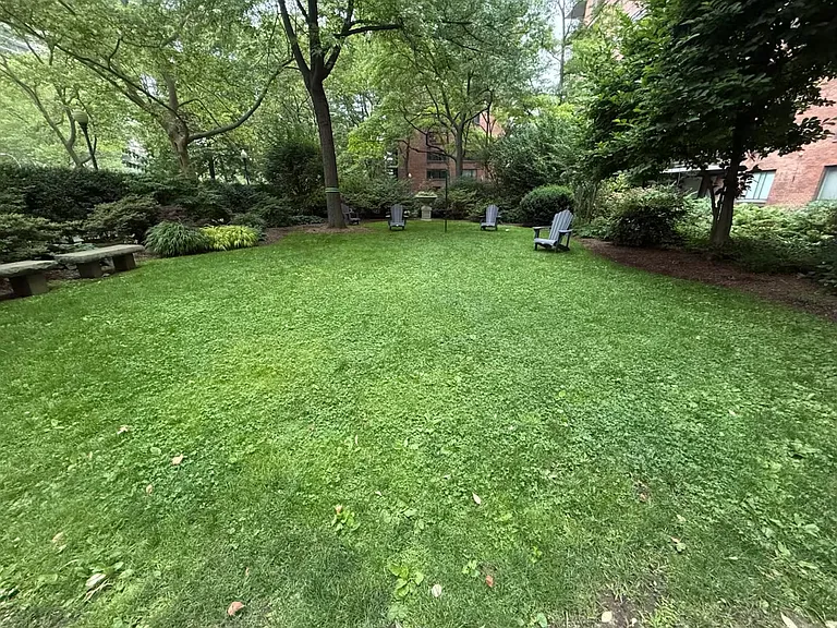 400 Central Park W #5K — Photo 15