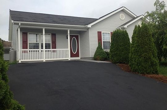 1st image of 31 Carrollton Ct