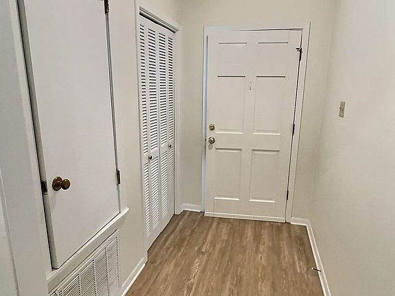 2nd image of 1234 King Henry Dr