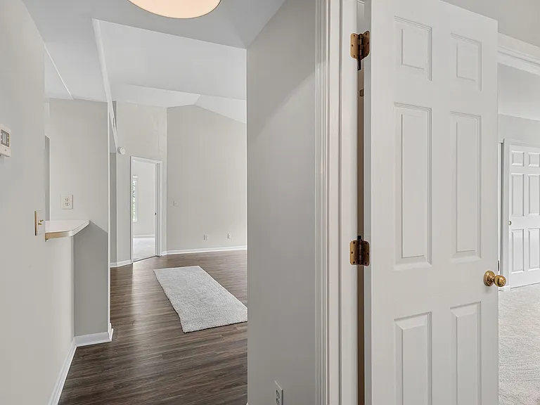 580 Cloverfield Ln #301 — Photo 3