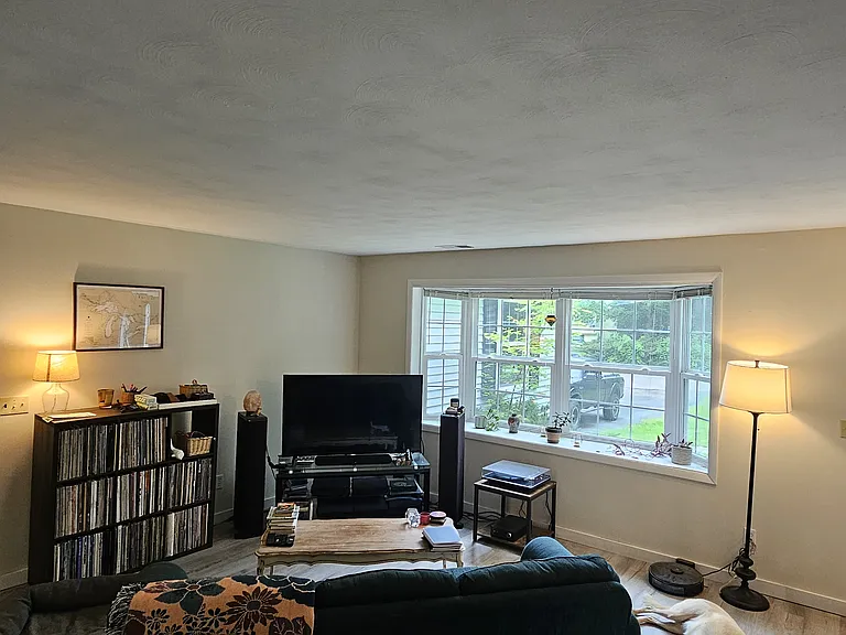 13 Cardinal Dr #1 — Photo 5
