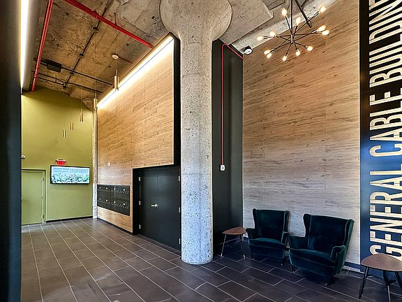 3rd image of 6221 Hollis St #1502