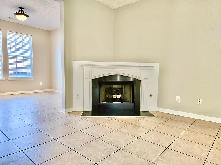 5361 Paramount View Way — Photo 6