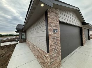 2704 S Airman St #200, Wichita, KS 67210