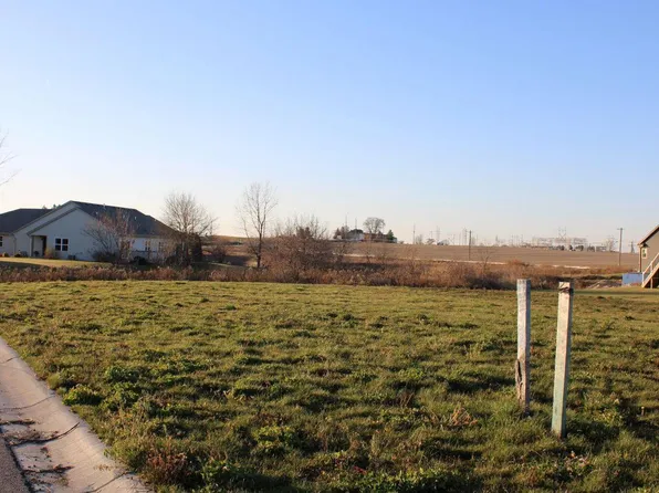 651 LAMBERT COURT #653 Lt1, Slinger, WI 53086