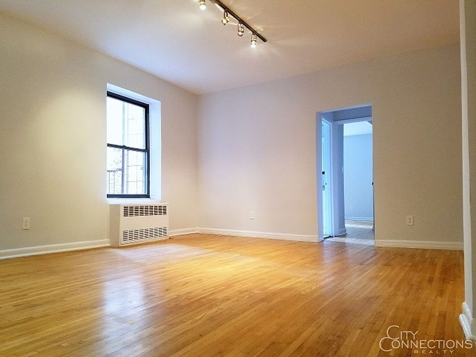 1st image of 15 Sheridan Sq APT 1E
