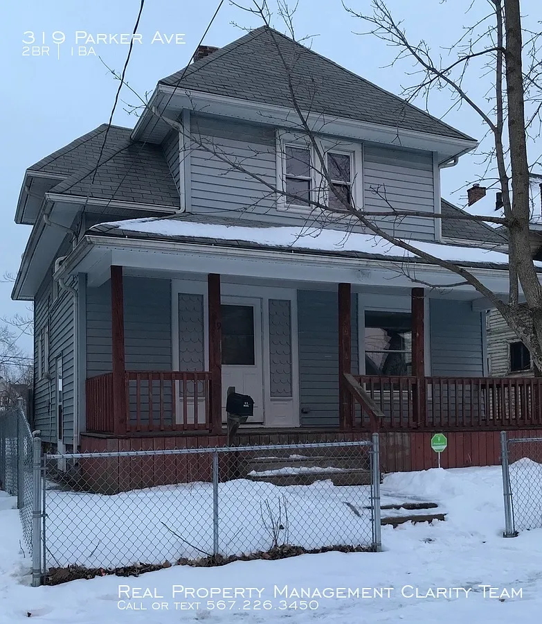 319 Parker Ave photo 1