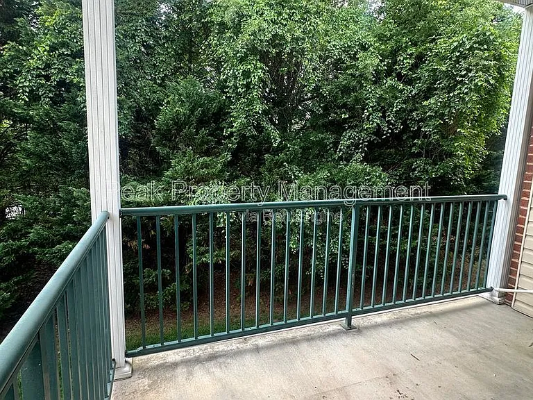801 Virginia Center Pkwy — Photo 12