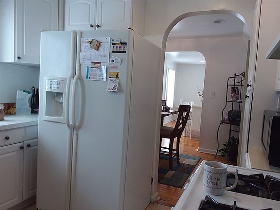 4th image of 1710 Woodlawn Park Dr