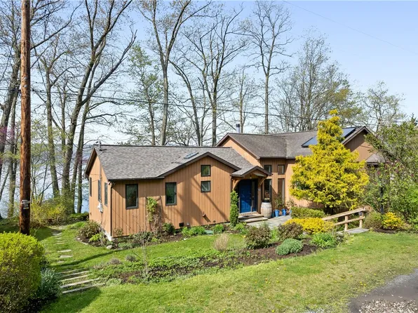 409 Lansing Station Rd, Lansing, NY 14882