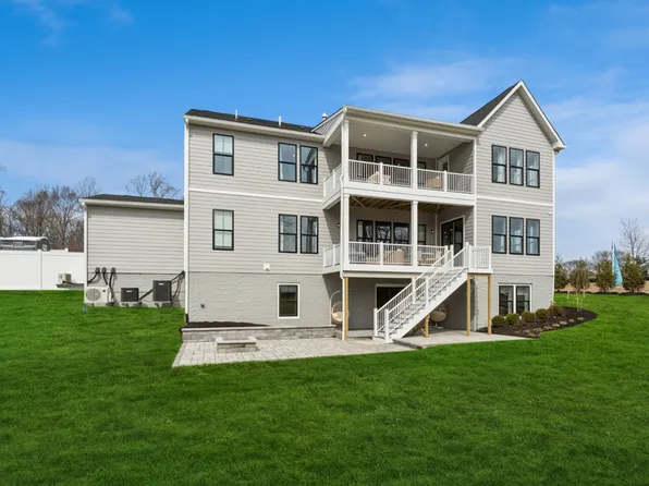 9163 Peniwill Dr, Lorton, VA 22079