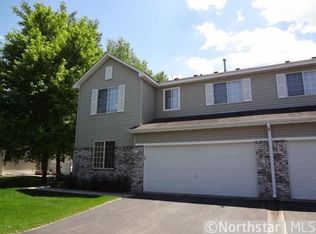 1543 Hummingbird St, Shakopee, MN 55379
