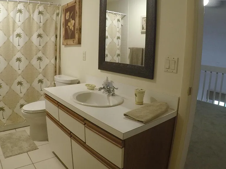 233 NE Edgewater Dr #203 — Photo 21