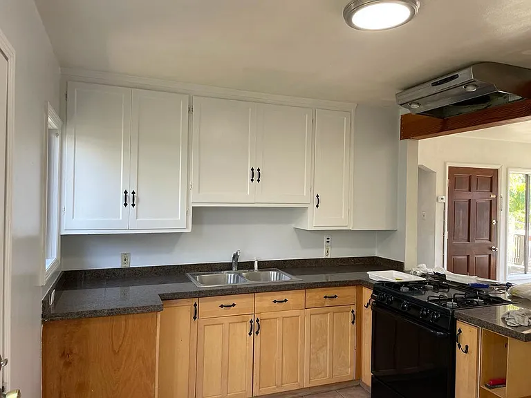 1398 Curtis St — Photo 7