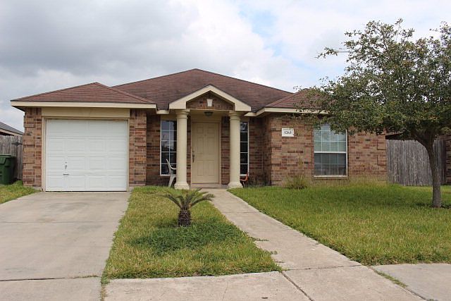 1st image of 1263 Janet Ln