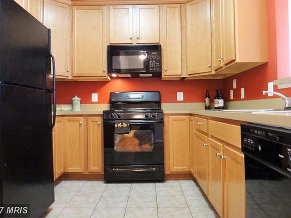 4th image of 3830 Lightfoot St Unit 226