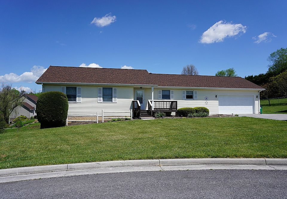 1st image of 1406 Karr Ln