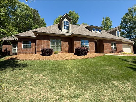 2nd image of 4503 Lakewood Park Dr