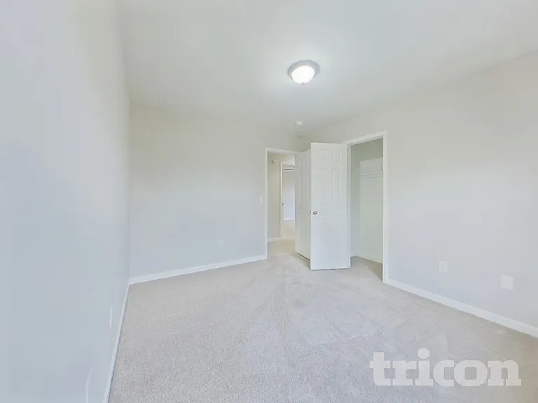 519 Barn Swallow Dr — Photo 13