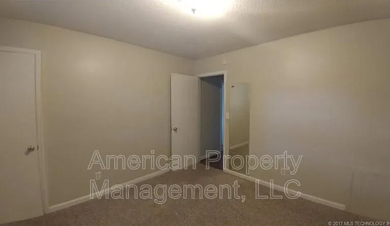 8113 E 23rd St — Photo 12