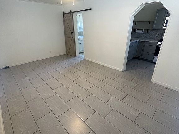 5th image of 389 El Molino Blvd #393