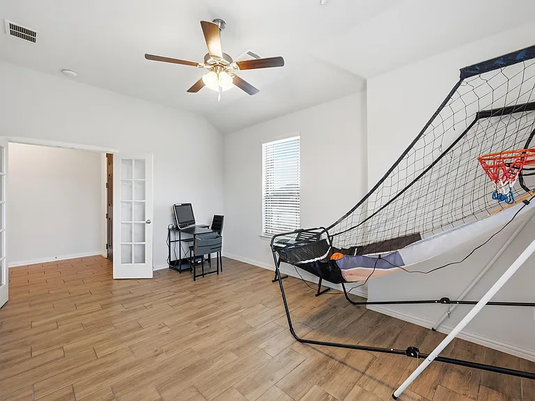 196 Lady Bird Dr — Photo 35