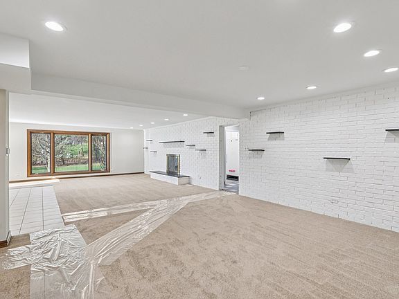 5th image of 8853 W 97th Pl