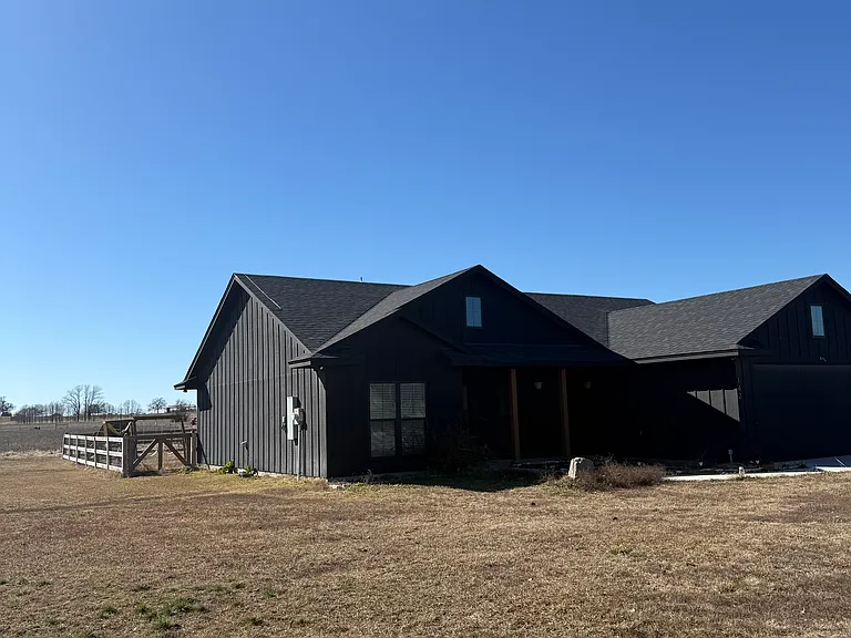 142 County Road 2630 — Photo 1