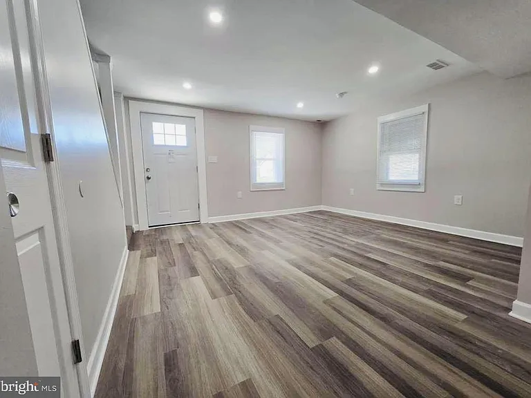 119 Mechanic St — Photo 4