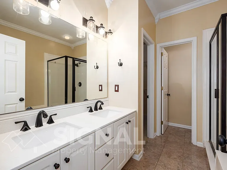 108 Spring Pl — Photo 17