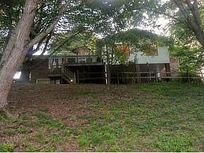 3rd image of 100 Westbrook Dr