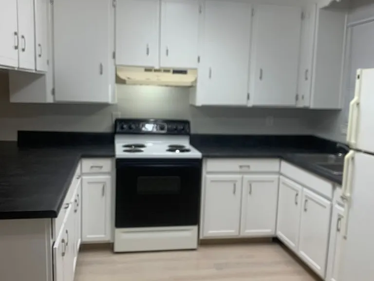 9873 Cove Ave — Photo 7