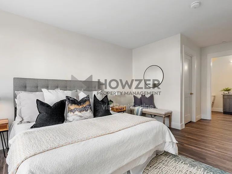 850 Falmouth Rd — Photo 20