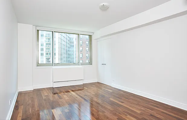 Rented by Compass | media 22