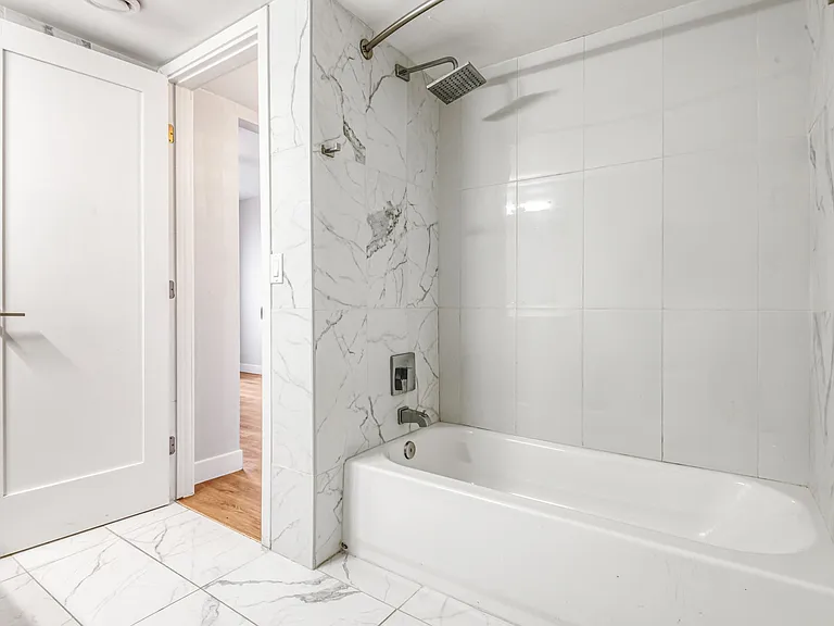Echo Luxury Apartments — Photo 103